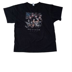 Basicon 2022 Kiss Black Crew Neck T-Shirt